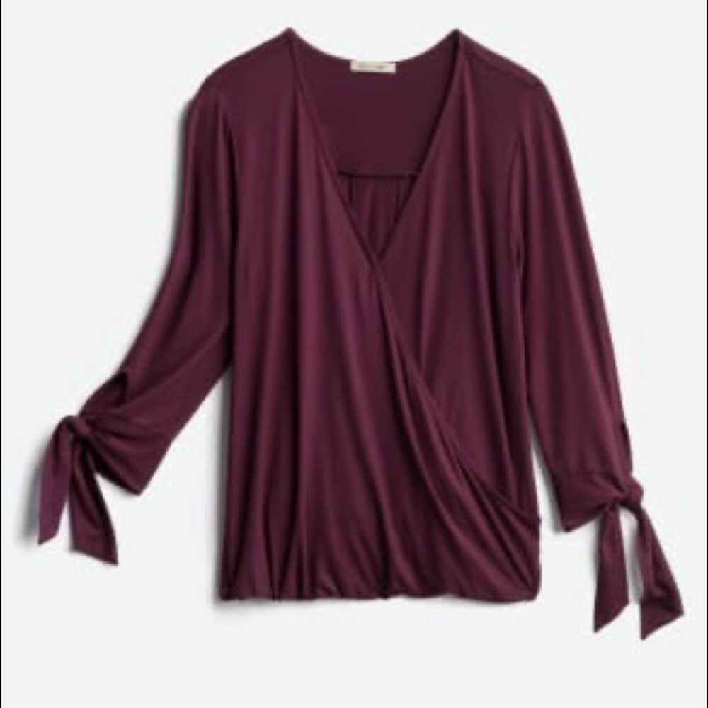 ❣️Last Call ❣️ NWT** Stitch Fix Beacon ‘Imay’ tie sleeve knit top. L